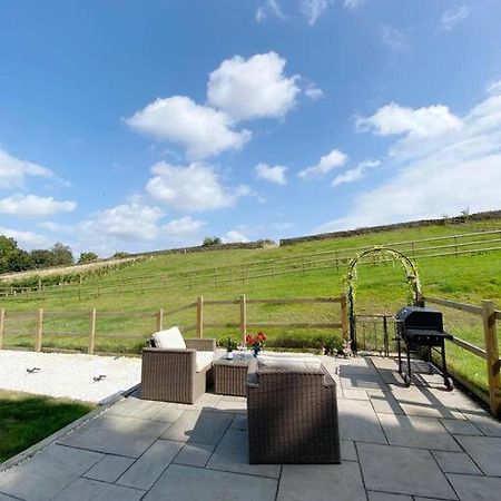 Luxury Detached Peak District Stone Barn - Dog Friendly Βίλα Hazelwood Εξωτερικό φωτογραφία