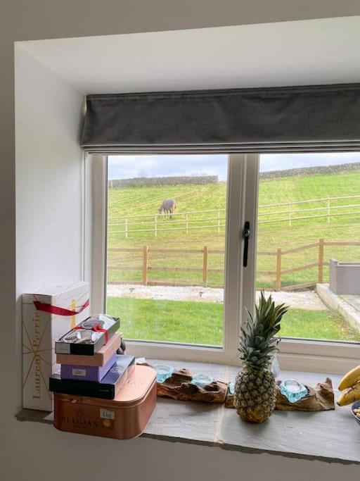 Luxury Detached Peak District Stone Barn - Dog Friendly Βίλα Hazelwood Εξωτερικό φωτογραφία